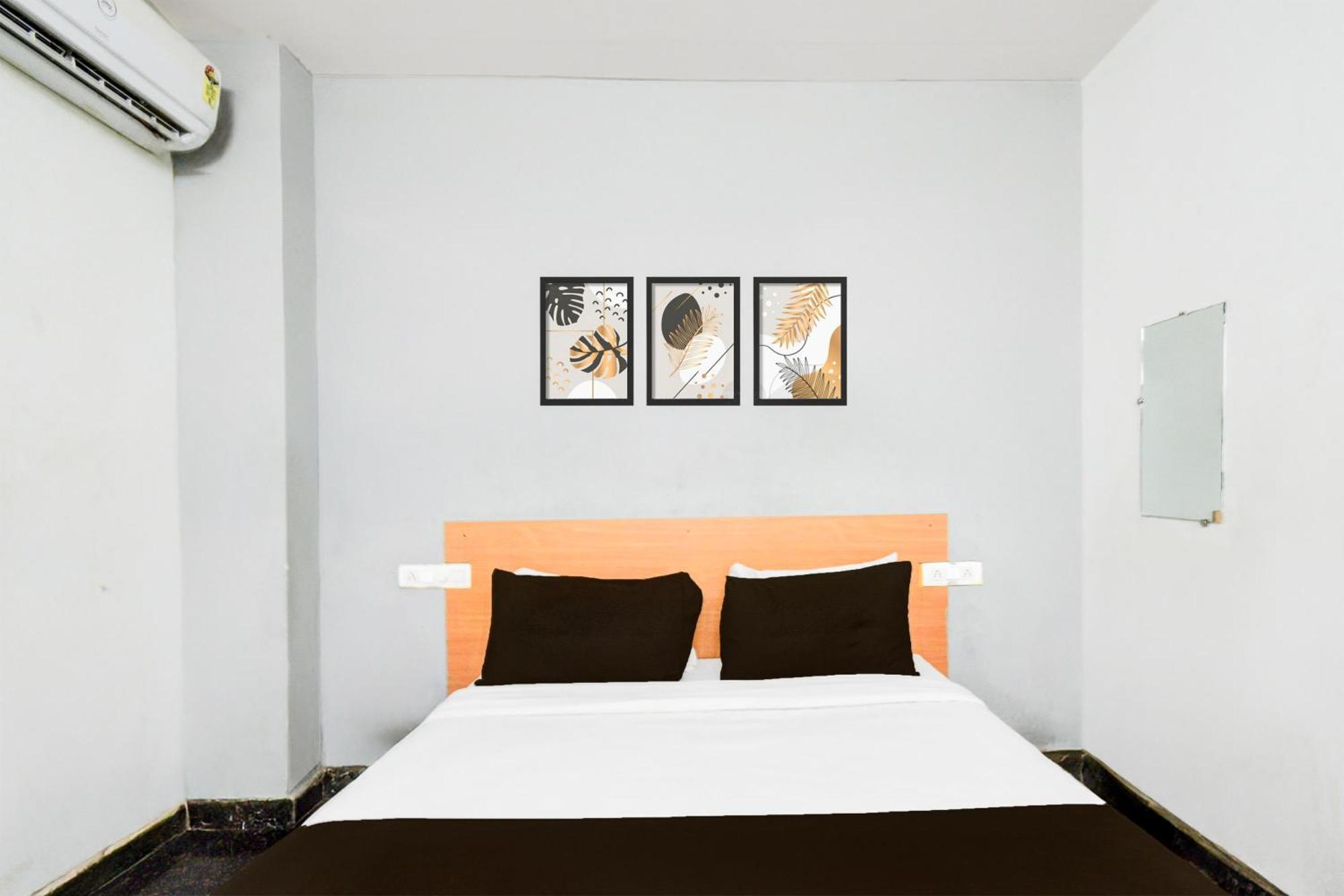 Super Hotel O Malkajgiri Maula Ali Buitenkant foto
